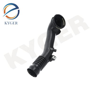 kaufen 1371 7609 811 Automobilmotorsysteme Gummi-Luftzufuhrschlauch Turbolader Zwischenkühlerschlauch 13717609811 13717588268 Für BMW F10 F07 Online-Herstellung